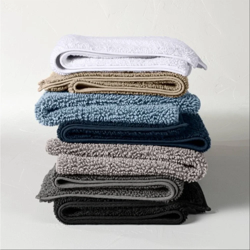 New Casaluna looped bath rug set